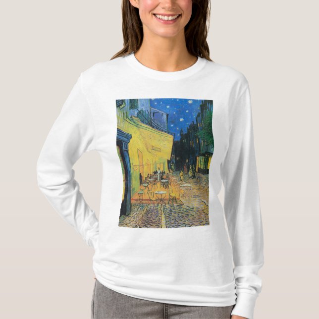 Cafe Terrace an Night 1888 von Vincent van Gogh T-Shirt (Vorderseite)