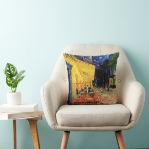 Cafe-Terrasse bei Nacht von Vincent van Gogh Kissen