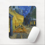 Café Terrasse | Vincent Van Gogh Mousepad<br><div class="desc">Cafe Terrace at Night (1888) von niederländischem Post-Impressionisten Vincent Van Gogh. Original Fine Art Malerei ist ein Öl auf der Leinwand,  das eine sternförmige Nachtszene vor einem französischen Café in Arles darstellt.

Verwenden Sie die Entwurfstools,  um einen benutzerdefinierten Text hinzuzufügen oder das Bild zu personalisieren.</div>