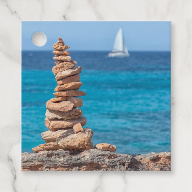 Cairn im Mittelmeer Geschenkanhänger (Vorderseite)
