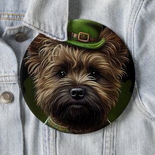 Cairn Terrier Hund in St. Patrick's Day Dress Button