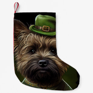 Cairn Terrier Hund in St. Patrick's Day Dress Kleiner Weihnachtsstrumpf
