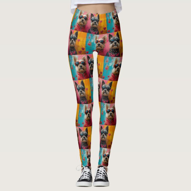 Cairn Terrier mit Herz-Rose Valentinstag Leggings (Vorderseite)