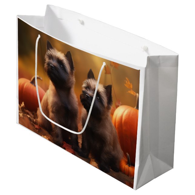 Cairn Terrier Welpe Herbst Kürbis Große Geschenktüte (Vorderseite Schrägansicht)