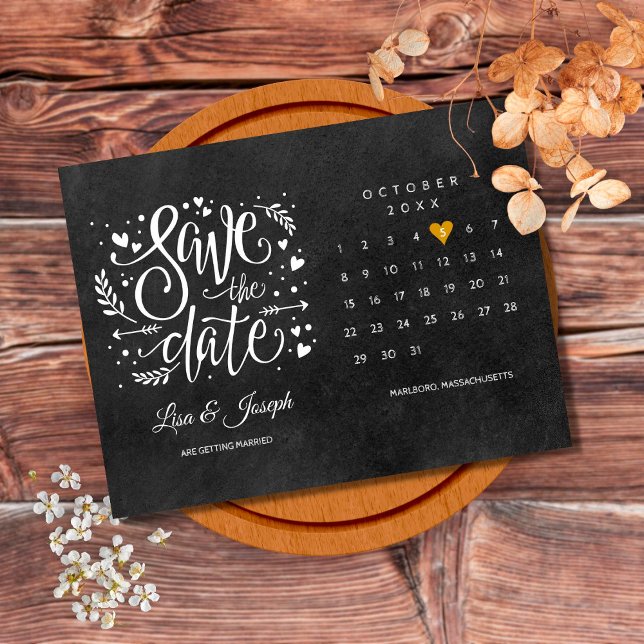 Calendar Gold Heart Chalkboard Save the Date Ankündigungspostkarte (Von Creator hochgeladen)