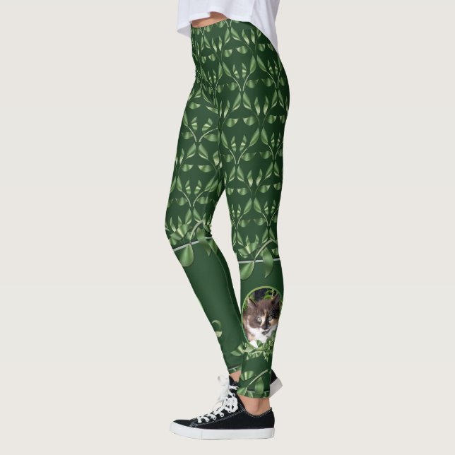 Calico Cat in der Pflanze Jade Leggings (Links)