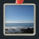 California Beach Silbernes Ornament<br><div class="desc">Dieses Foto wurde am Strand in Kalifornien aufgenommen. Es ist ein schöner Hintergrund für fast alles. Das macht auch ein großartiges Souvenir, um sich an Ihre Zeit am Strand zu erinnern. Es ist ein schöner friedlicher und ruhiger Strand, ohne dass alle Leute ihn überlaufen. Nur das ruhige Naturschutzgebiet. Fügen Sie...</div>