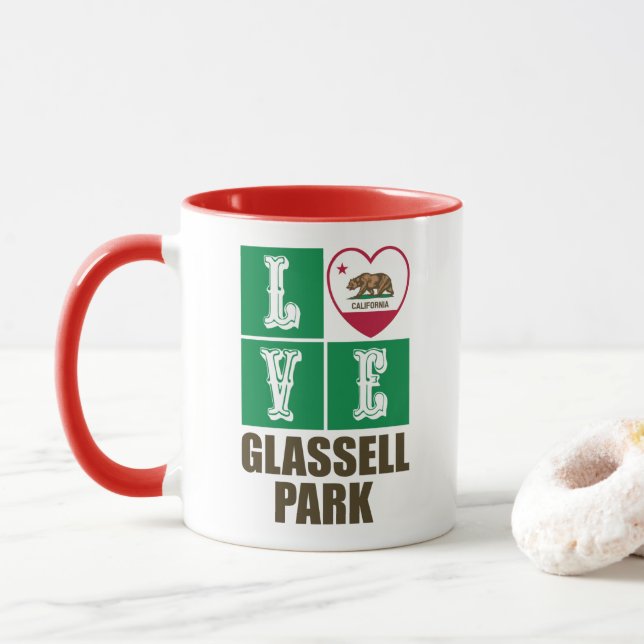 California State Flag Heart Glassell Park Tasse (Mit Donut)