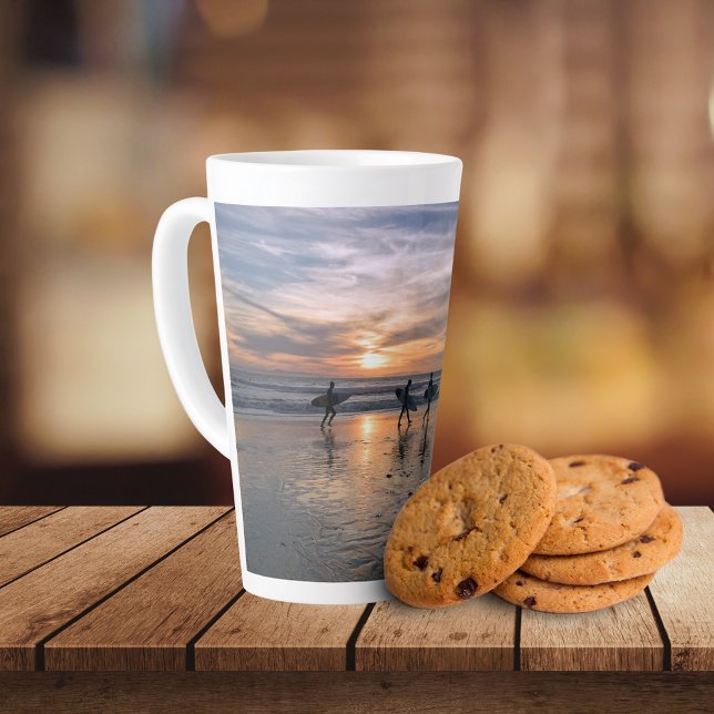 California Surfer bei Sunset Milchtasse (Von Creator hochgeladen)