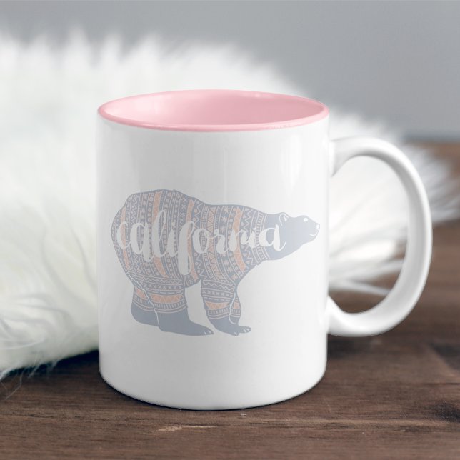 California Winterbär Zweifarbige Tasse (Von Creator hochgeladen)