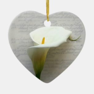 Callalilie auf alter Handschriftsherzverzierung Keramik Ornament