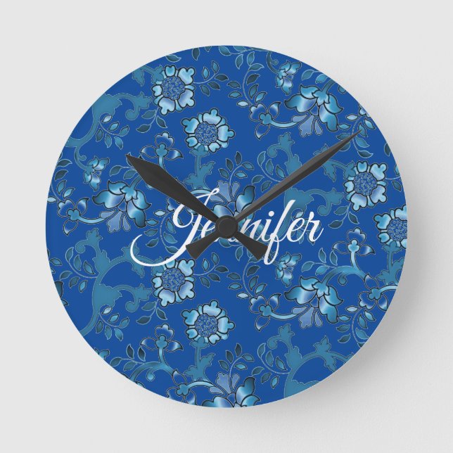 Calligraphie Elegant Blauer Individuelle Name Runde Wanduhr (Vorderseite)