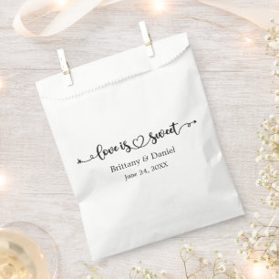 Calligraphie Herz Liebe ist süße Hochzeitskerze Geschenktütchen