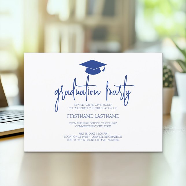 Calligraphie Moderne Minimal Abschluss Marine Einladung (Modern Graduation Announcement and Party Invitation)