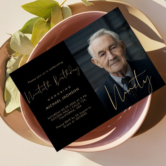 Calligraphy Black & Gold Ninetieth Foto Geburtstag Einladung (Von Creator hochgeladen)