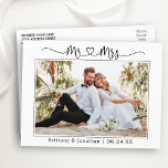 Calligraphy Heart Wedding Foto Vielen Dank Postkarte<br><div class="desc">Moderne Minimalistische einfache Kalligraphie Script Mr. und Mrs. Heart Wedding Bride and Groom Foto Danke Postcard</div>