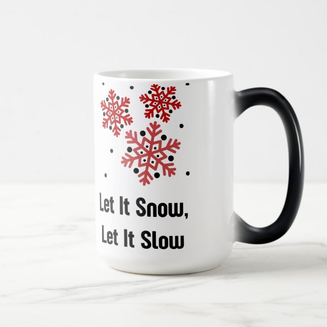 Calm Winter Mug – Cozy Minimal Design Verwandlungstasse (Rechts)