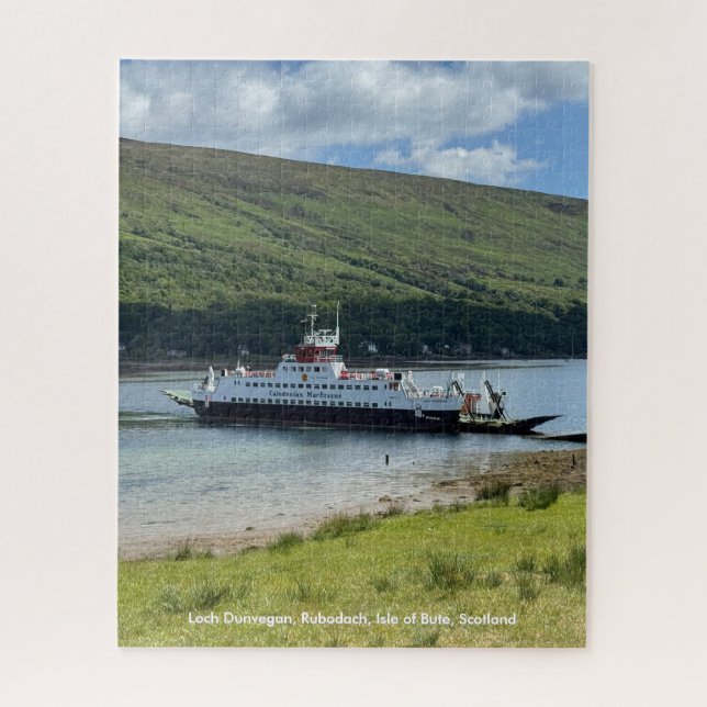 Calmac Ferry in Rubodach, Insel Bute, Schottland Puzzle (Vertikal)