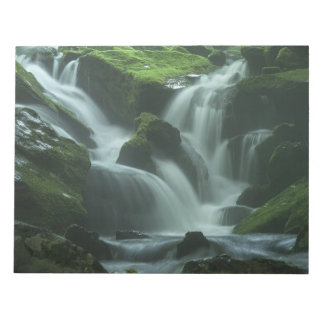 Calming Waterfall Notizblock