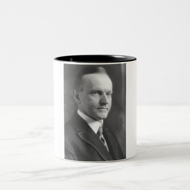 Calvin Coolidge Zweifarbige Tasse (Mittel)