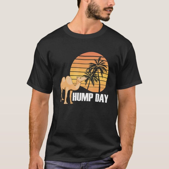 Camel Retro Sunset Hump Day T-Shirt (Vorderseite)
