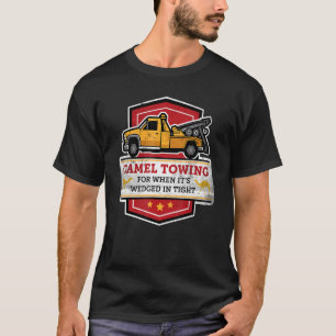 Camel zieht sich um, wenn es in zwielichtigem Witz T-Shirt