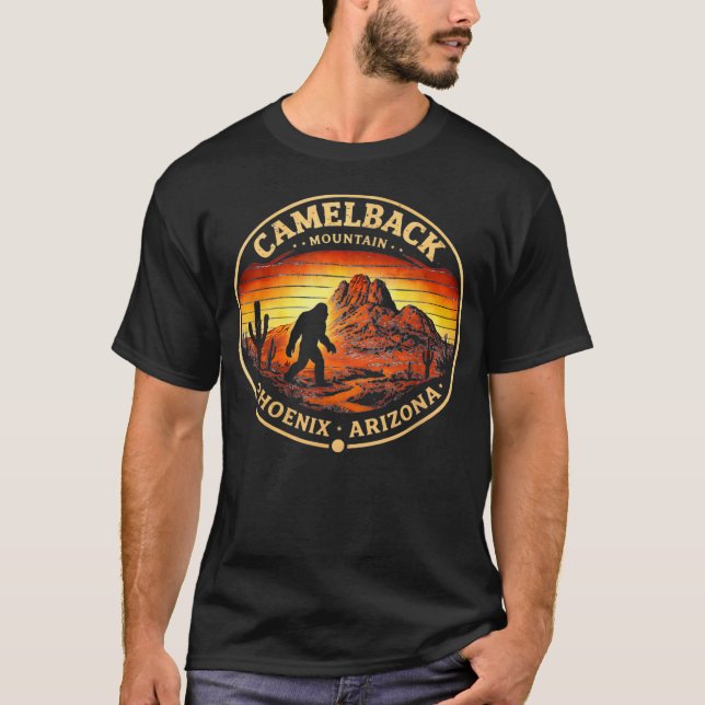 Camelback Mountain Bigfoot Wüste T-Shirt (Vorderseite)
