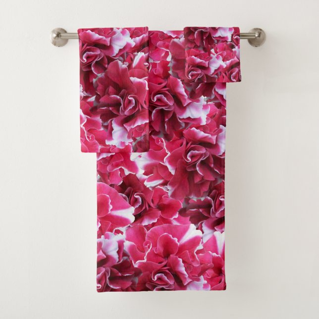 Camelot Red Floral Badhandtuch Set (Insitu)