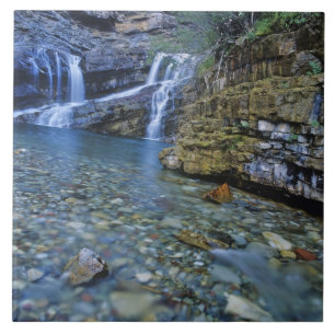 Cameron Falls im Waterton-Lakes-Nationalpark in 2 Fliese