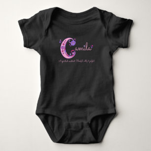 Camila Girls Name & Bedeutung C monogramm Babyaufn Baby Strampler