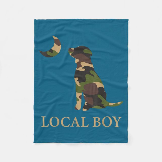 Camo Southern Local Boy Duck Hunting Black Lab Out Fleecedecke (Vorderseite)