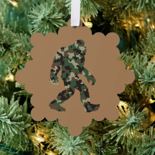 Camouflage Bigfoot Sasquatch Ornament Karte