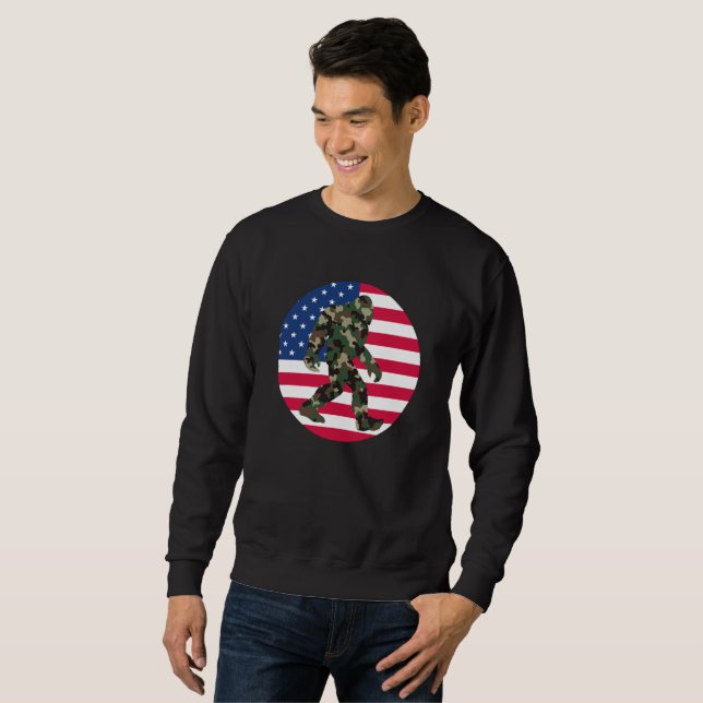 Camouflage Bigfoot Sasquatch Sweatshirt (Vorne ganz)