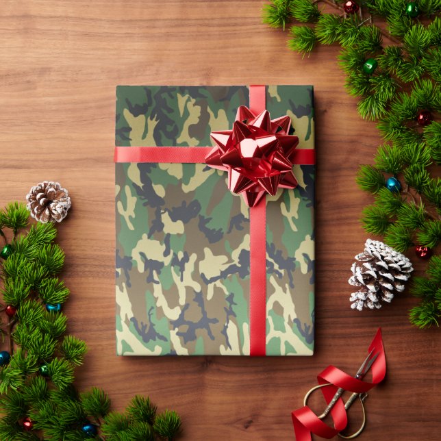 Camouflage Geschenkpapier (Feiertagsgeschenk)