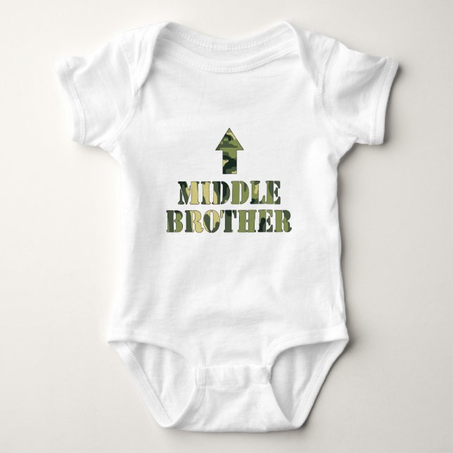 Camouflage Middle Brother Shirt / Tolle Babydusche (Vorderseite)
