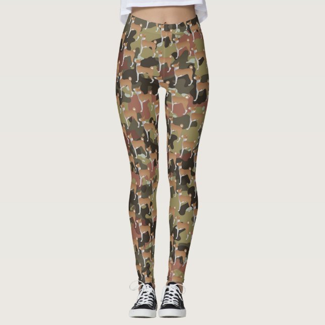 Camouflage Red & White Basenji Dog Design Leggings (Vorderseite)