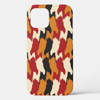 Camouflage verbindet Köpfe, wiederholt Muster. iPhone 12 Hülle
