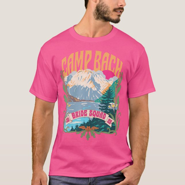 Camp Bach 2025 Bride Squad Retro Camping Bachelore T-Shirt (Vorderseite)