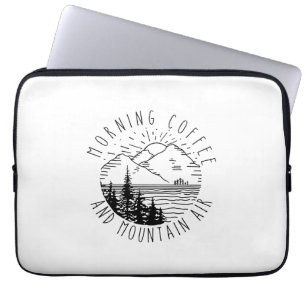 Camper-Geschenk   Morgenkaffee und Bergluft Weihna Laptopschutzhülle