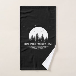Camper Gift   Hike More Worry Less Birthday Handtuch