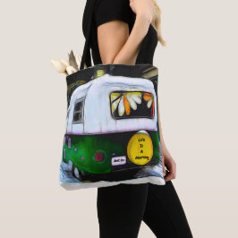 Camper Retro Leben ist eine Reise zu gehen Hippie