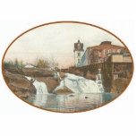 Camperdown Suncatcher Fotoskulptur Ornament<br><div class="desc">Die HauptCamperdown Mühle, die den schilfigen Fluss zeigt, fällt</div>