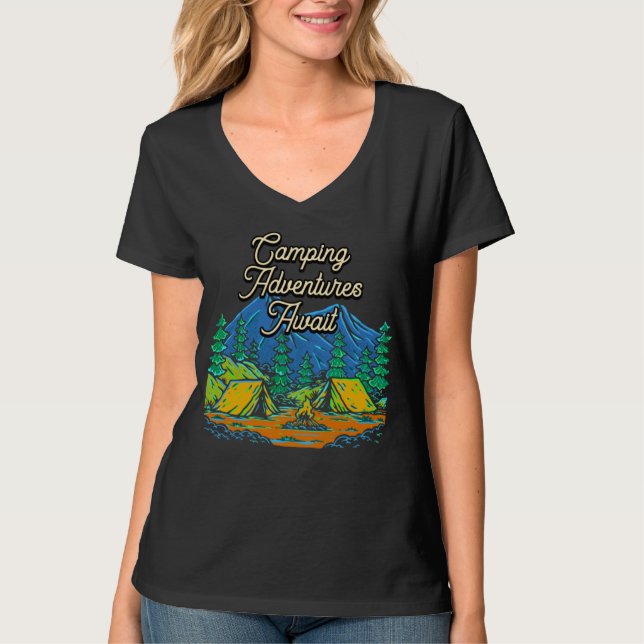 Camping Adventures Await Camper Vacation Camp Trip T-Shirt (Vorderseite)