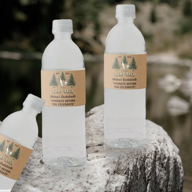 Camping Bachelorette Personalisiert Kraft Tan Rust Wasserflaschenetikett (Von Creator hochgeladen)