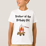 Camping Birthday Brother T - Shirt<br><div class="desc">Geburtstag feiern ist eine Familienaffäre! Erhalten Sie passende Shirts für die ganze Familie,  damit Sie stilvoll feiern können. Es macht nicht nur Spaß,  das Thema zu spielen,  sondern es lässt andere Eltern leicht wissen,  wer die Gastgeber des Party sind! Diese Camping Party Shirts sind die perfekte Touch!</div>