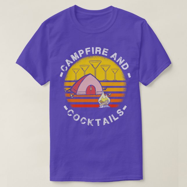 Camping Campfire und Cocktails T-Shirt (Design vorne)