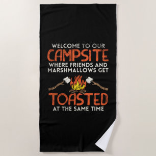 Camping Campfire und Marshmallows Strandtuch