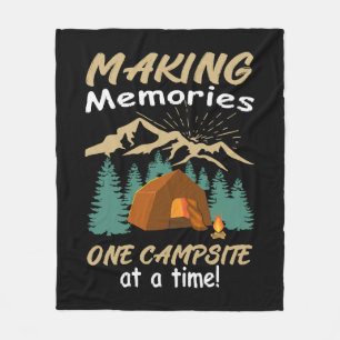 CAMPING Erinnerungen schaffen Fleecedecke
