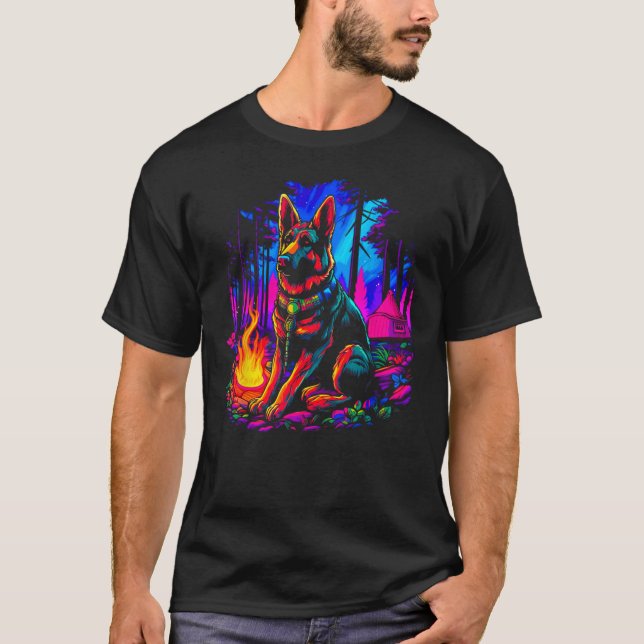 Camping German Shepherd Dog T-Shirt (Vorderseite)