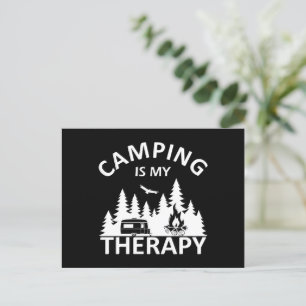 Camping ist meine Therapie lustiger Camper-Slogan Feiertagspostkarte